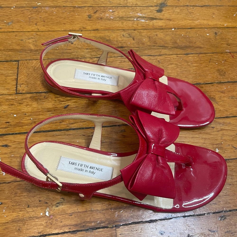 Red Italian sandals with bow, size 6. Used condition